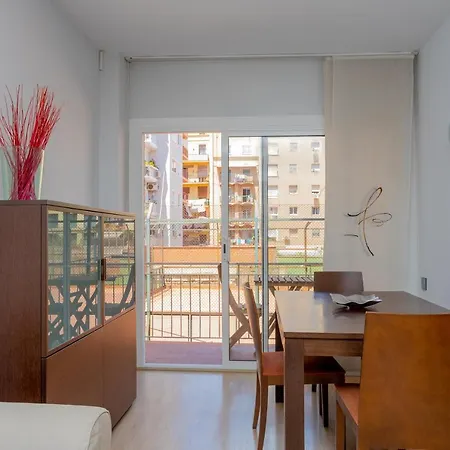 Quiet 2br Near Marina Metro Workspace Apartamento *
