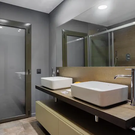 Quiet 2br Near Marina Metro Workspace Apartamento