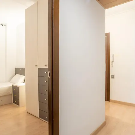 Quiet 2br Near Marina Metro Workspace Apartamento