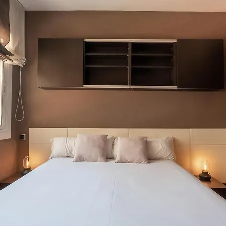 Apartment Sunny Beachside Haven 2 Bd In The Marina District Barcelona