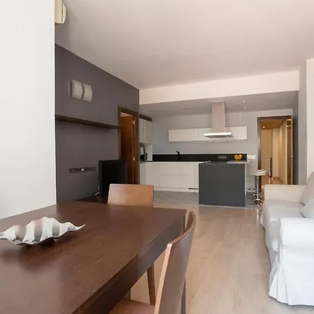 Quiet 2br Near Marina Metro Workspace Appartement